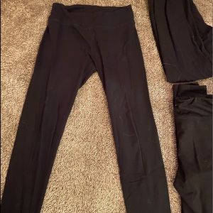 Black AE/old navy leggings size L